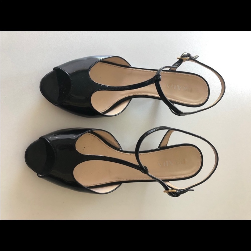 Black patent Prada sandals 38
